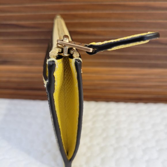 Coach ID Case - Picture 12 of 14